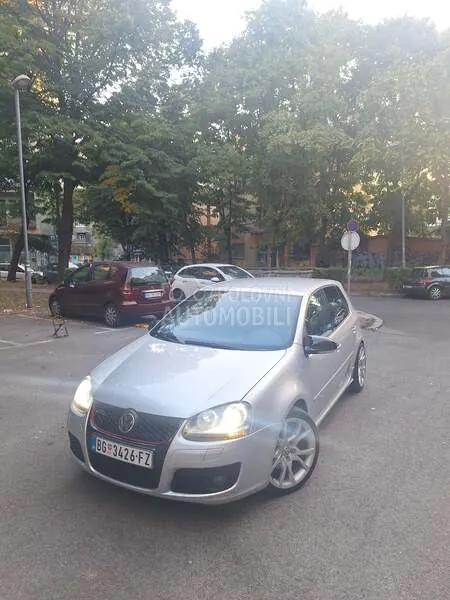 Volkswagen Golf 5 2006 photo 2