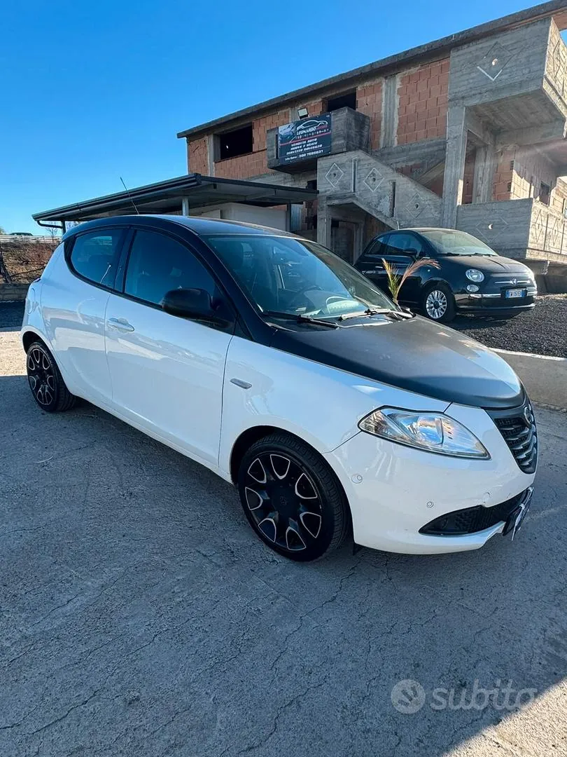 Lancia Ypsilon 2015 photo 3