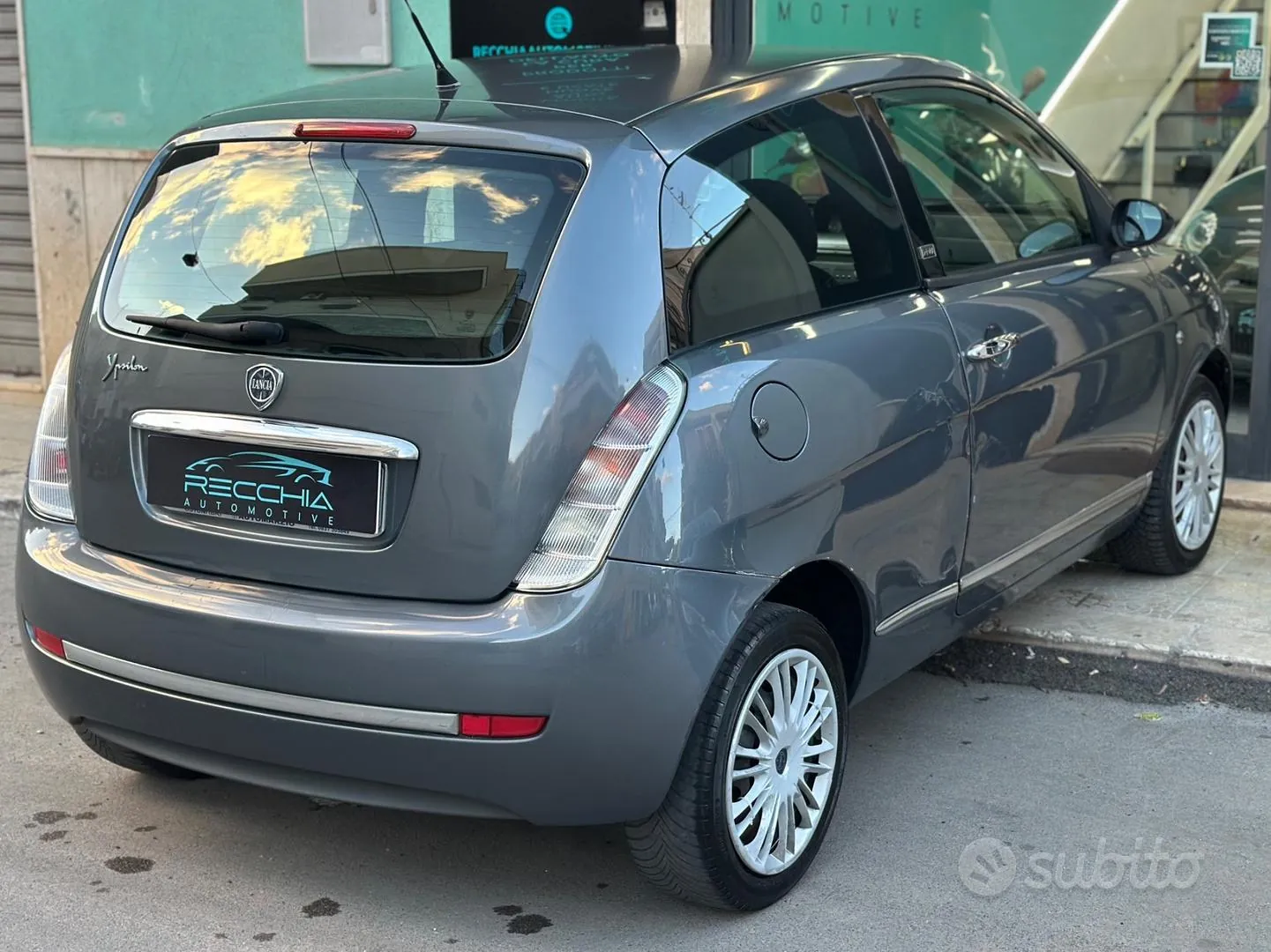 Lancia Ypsilon 2010 photo 4