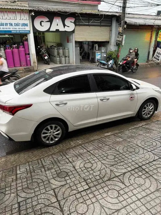 Hyundai Accent 2019 photo 2