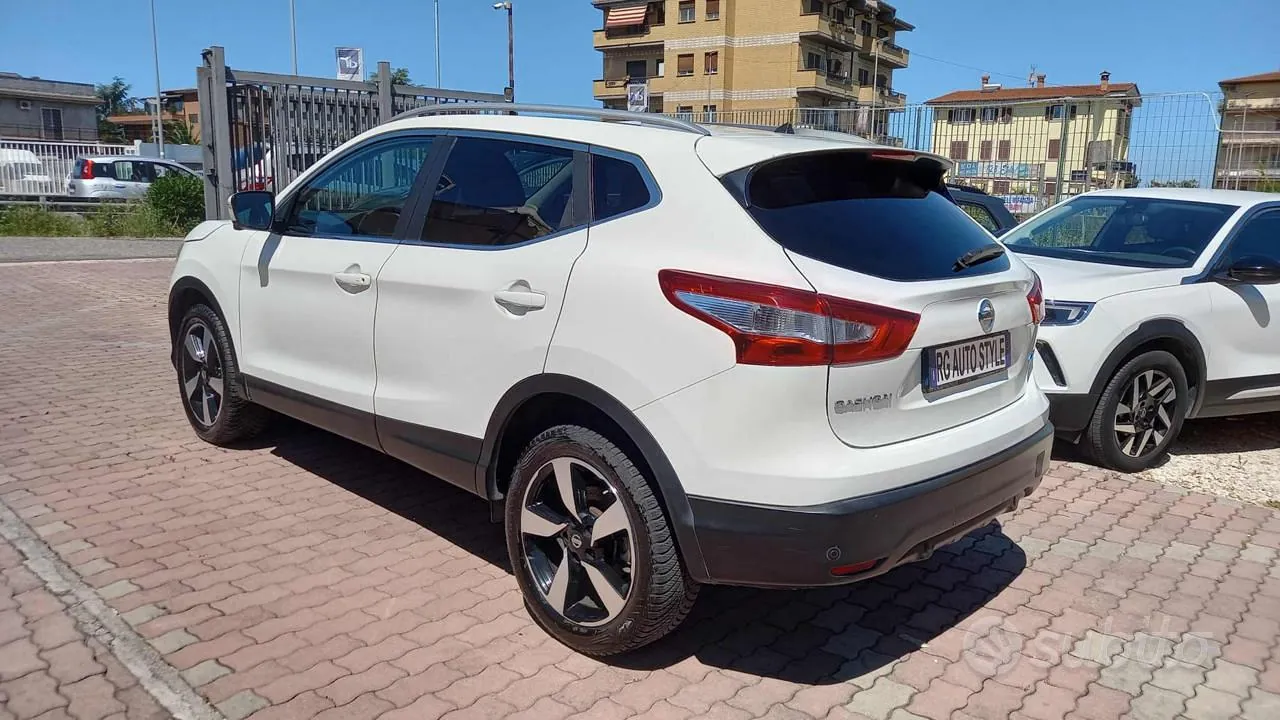 Nissan Qashqai 2015 photo 5