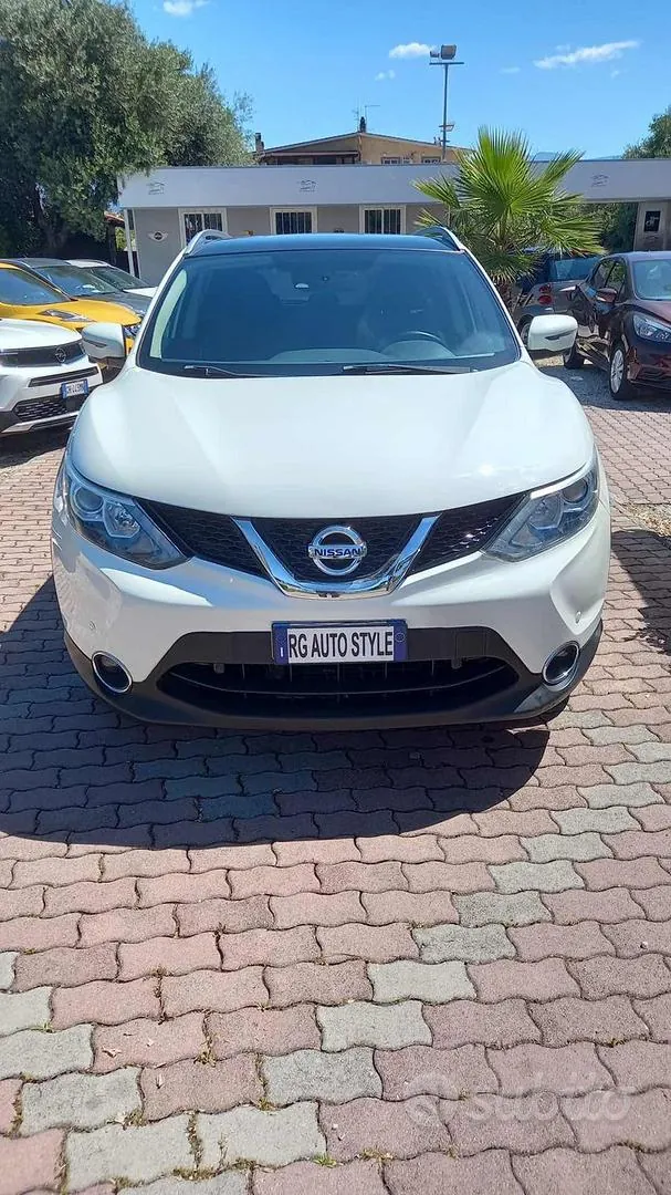 Nissan Qashqai 2015 photo 2