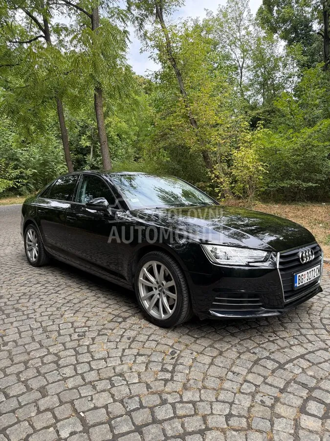 Audi A4 2019 photo 2