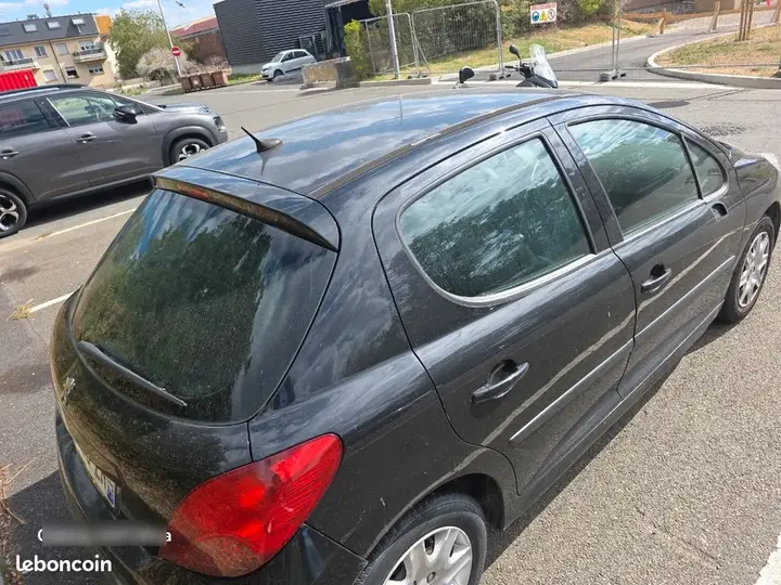 Peugeot 207 2008 photo 2