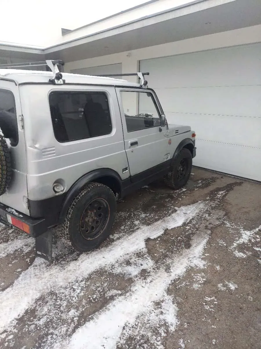 Suzuki Sj410 1981 photo 3