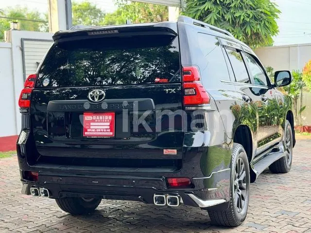 Toyota Land Cruiser Prado 2023 photo 4