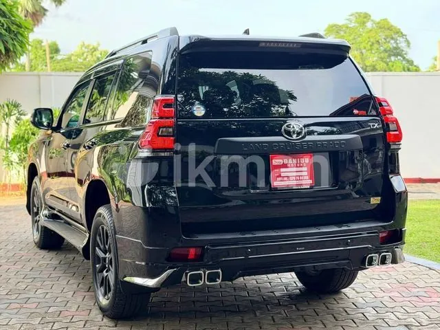 Toyota Land Cruiser Prado 2023 photo 3