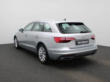 Audi A4 Avant 2022 photo 2