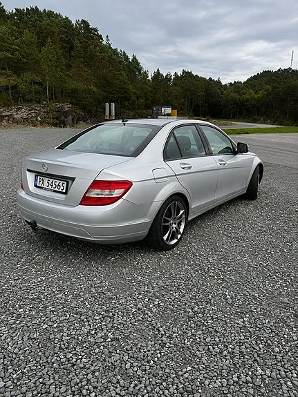 Mercedes-Benz C200 D 2008 photo 4