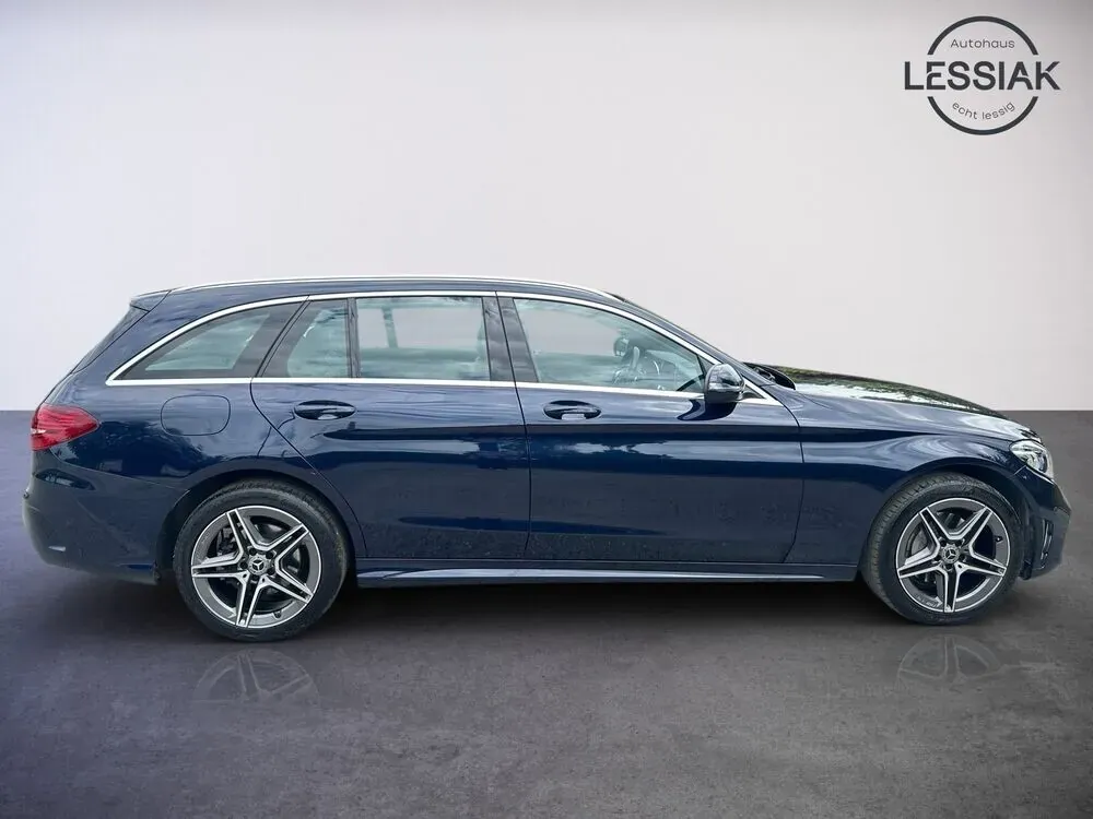 Mercedes-Benz C-Class 2019 photo 3
