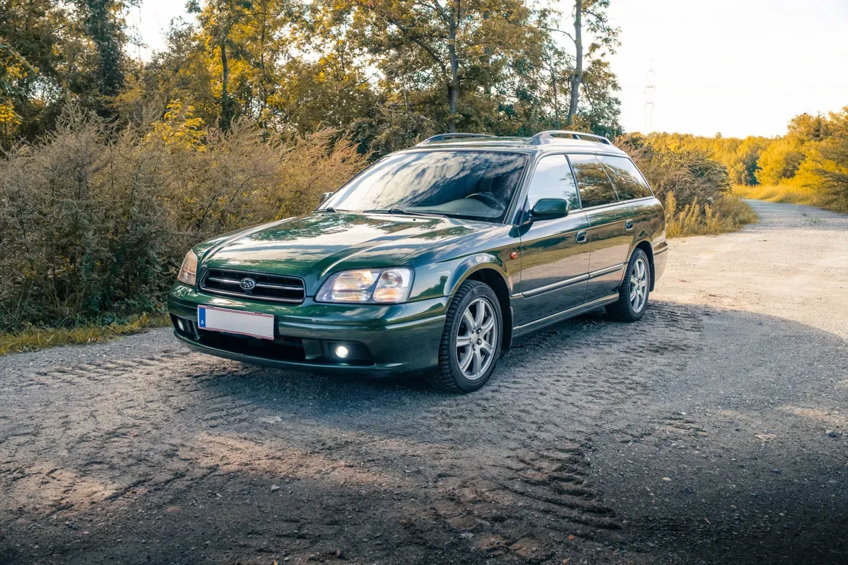 Subaru Legacy 2002 photo 3