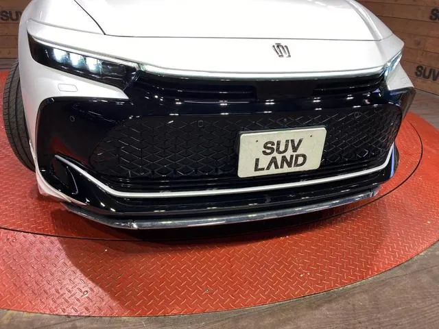 Toyota Crown Crossover 2023 photo 4