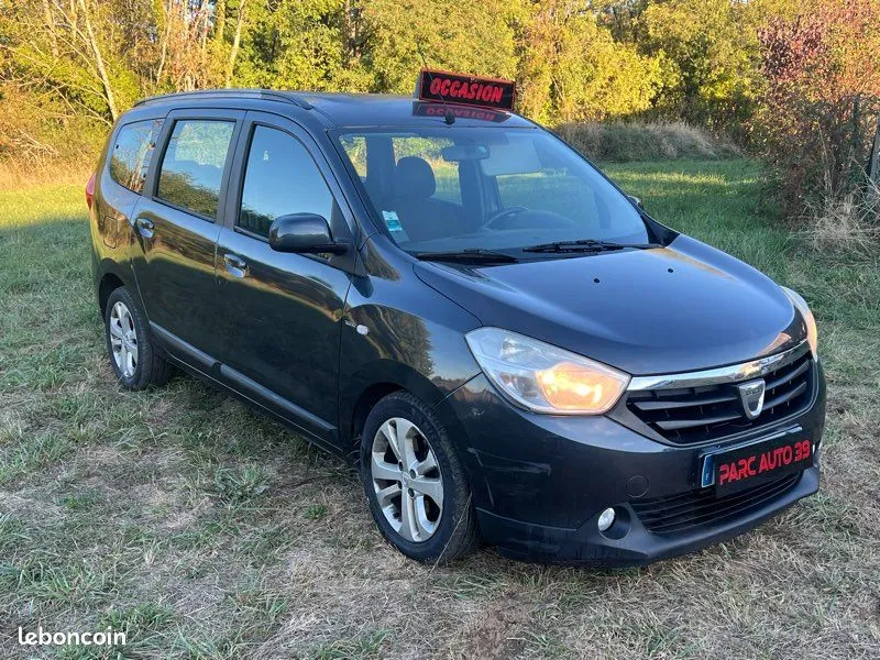 Dacia Lodgy 2014 photo 2