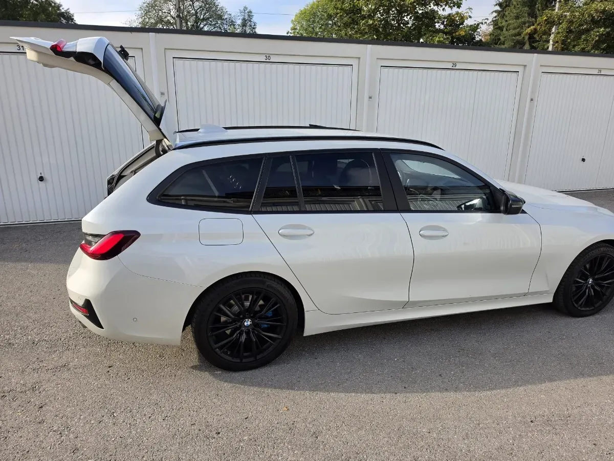 BMW 3 Series 2021 photo 3