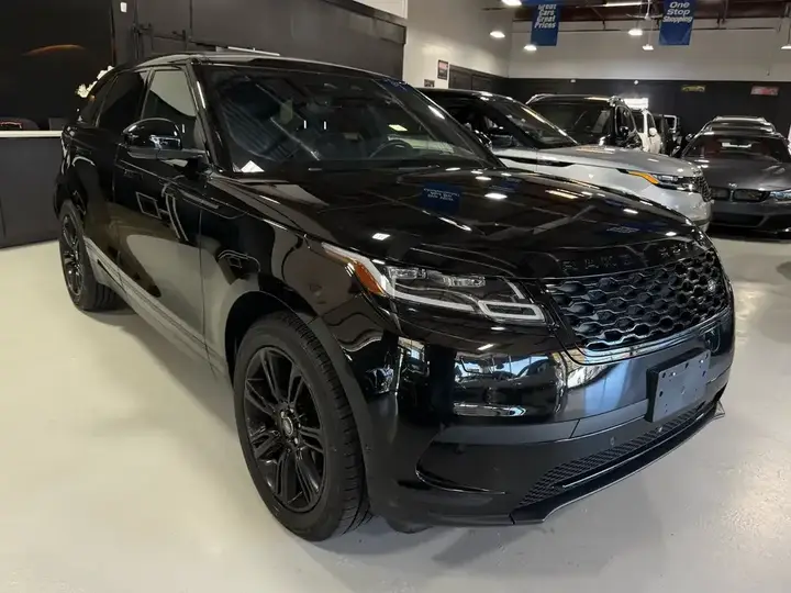 Land Rover Range Rover Velar 2021 photo 3