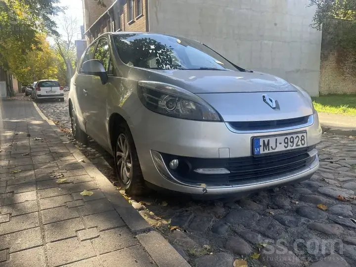 Renault Grand Scenic 2013 photo 2