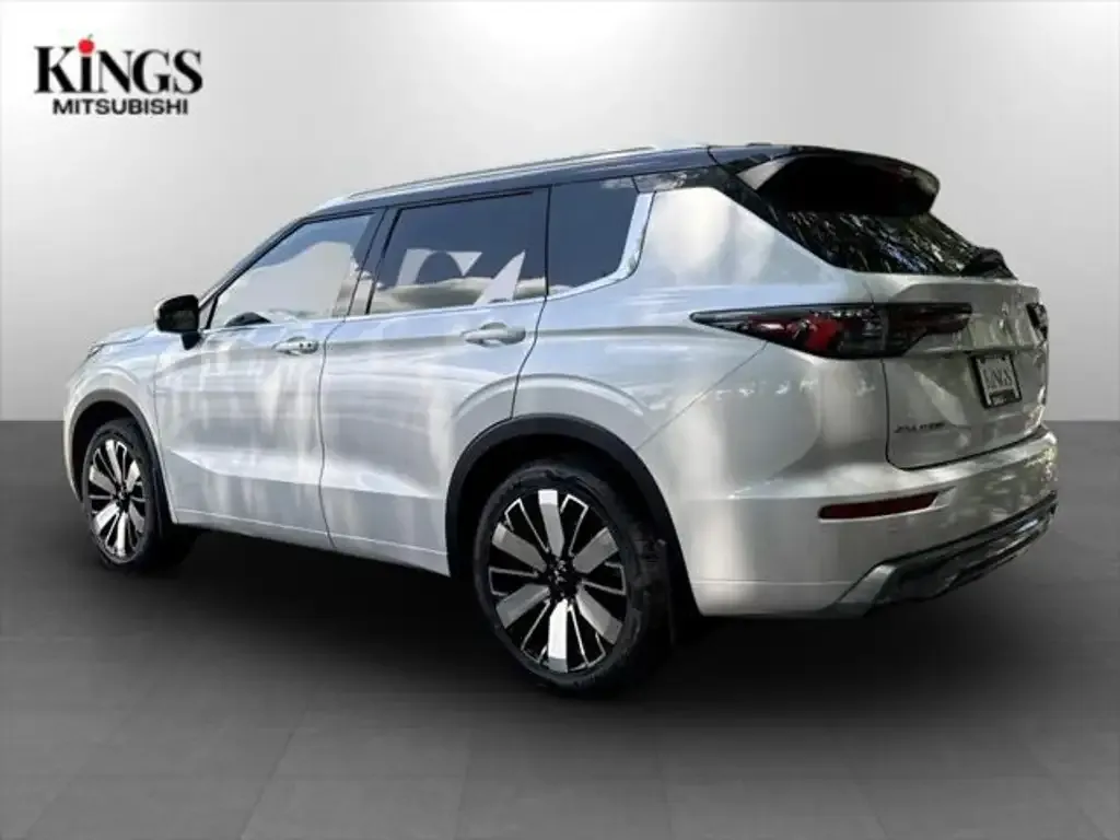 Mitsubishi Outlander 2026 photo 3