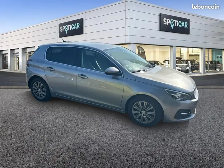 Peugeot 308 2021 photo 2