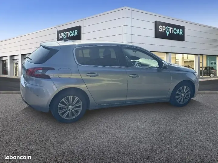 Peugeot 308 2021 photo 4