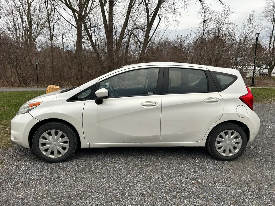 Nissan Versa Note 2015 photo 2