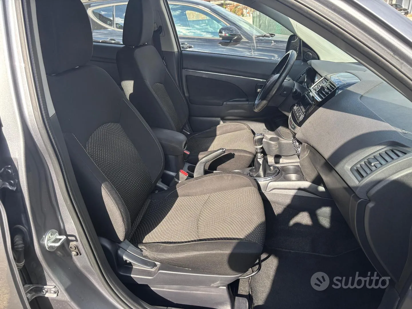 Mitsubishi Asx 2015 photo 5