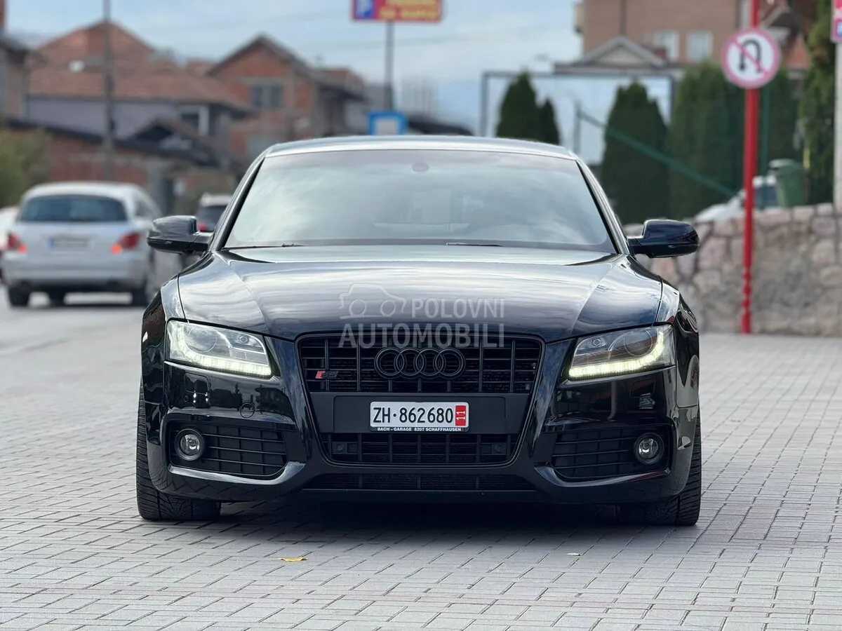 Audi S5 2011 photo 3