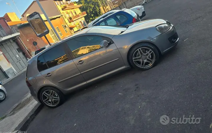 Volkswagen Golf 2006 photo 2