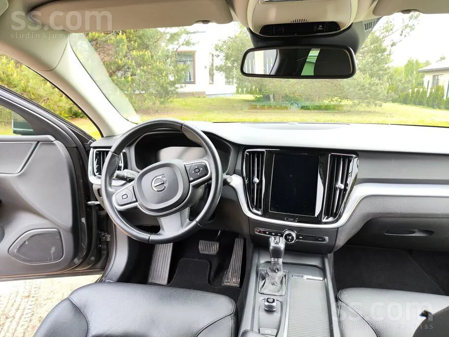 Volvo V60 2019 photo 5