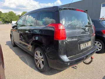 Peugeot 5008 2012 photo 3