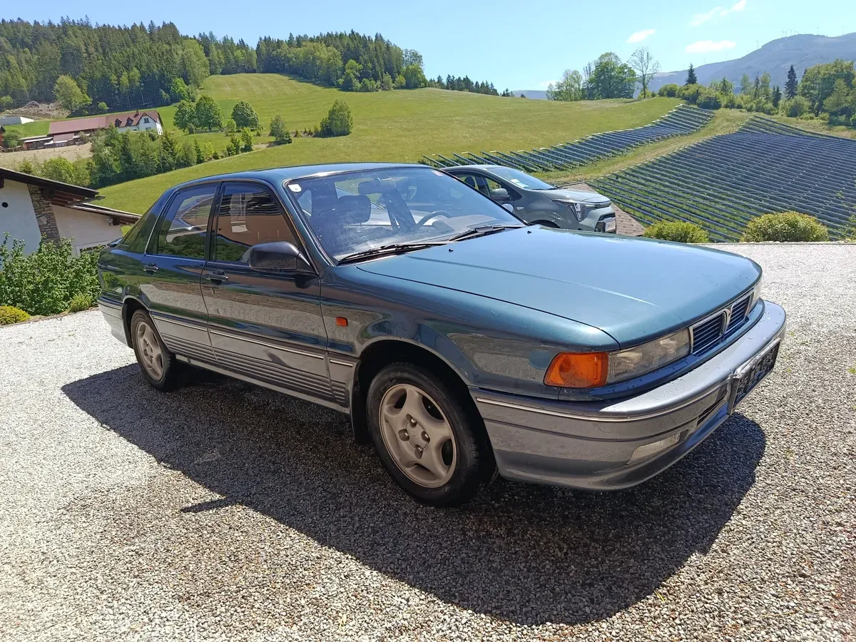Mitsubishi Galant