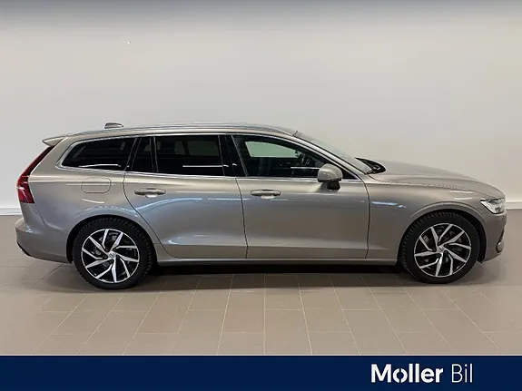 Volvo V60 2021 photo 2