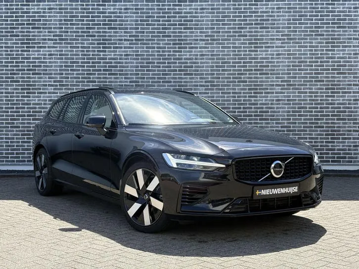 Volvo V60 2022 photo 3