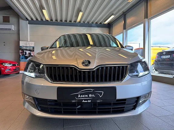 Skoda Fabia 2016 photo 3