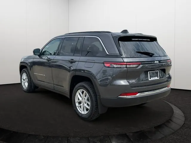 Jeep Grand Cherokee 2026 photo 4
