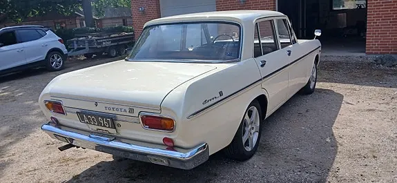 Toyota Crown 1964 photo 4