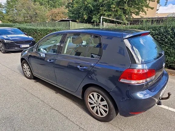 Volkswagen Golf Vi 2010 photo 2