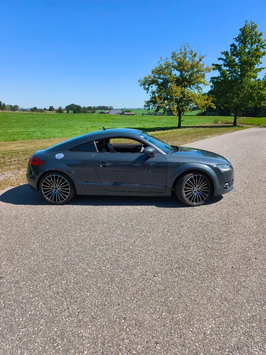 Audi Tt 2009 photo 3