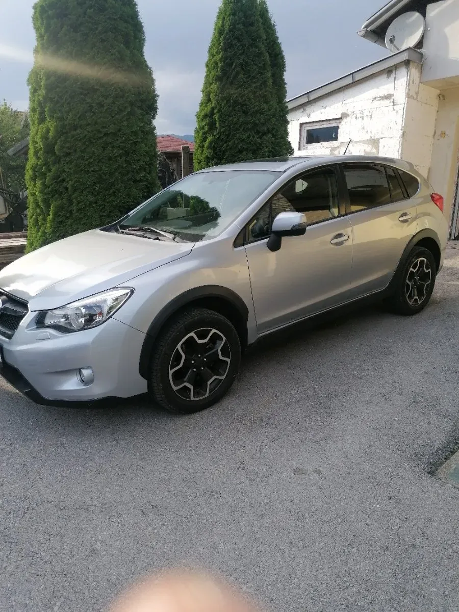Subaru Xv 2013 photo 2