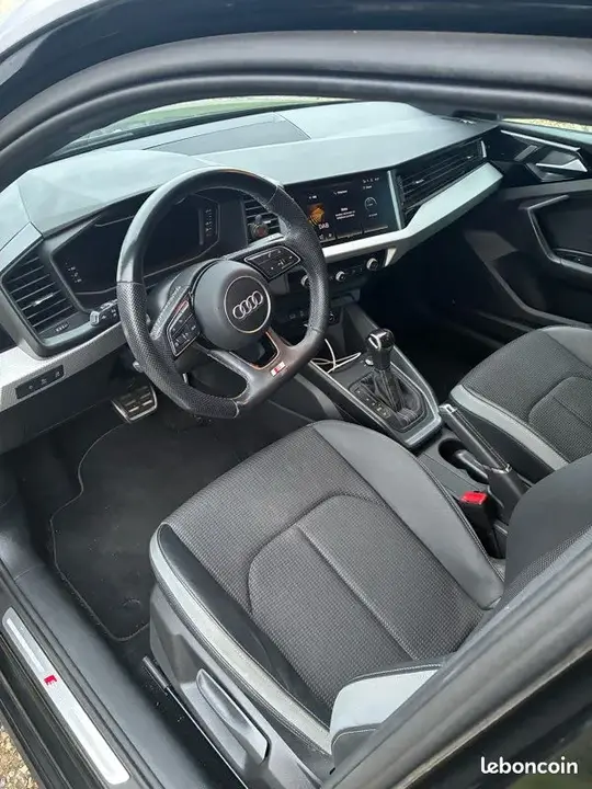 Audi A1 2023 photo 3