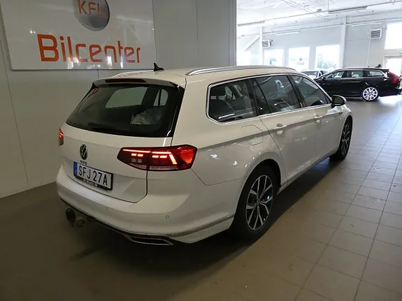 Volkswagen Passat 2022 photo 4