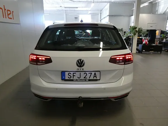 Volkswagen Passat 2022 photo 5
