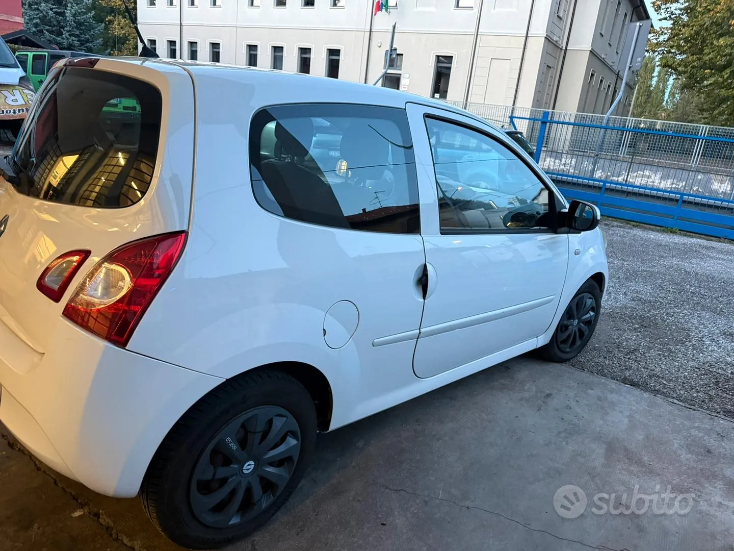Renault Twingo 2012 photo 4