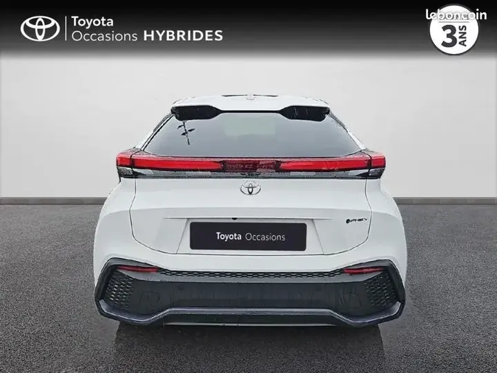 Toyota C-Hr 2025 photo 4