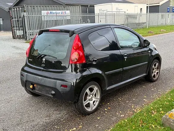 Peugeot 107 2009 photo 5