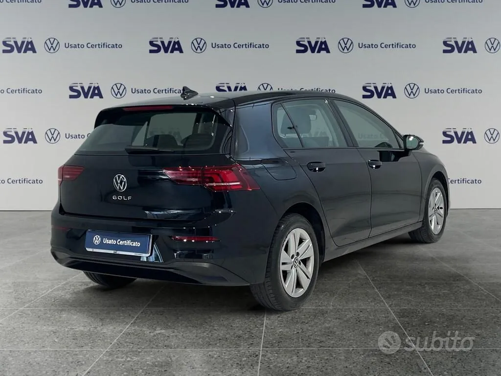 Volkswagen Golf 2025 photo 2