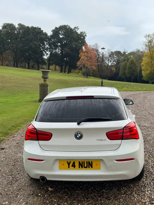 BMW 1 Series 2015 photo 2
