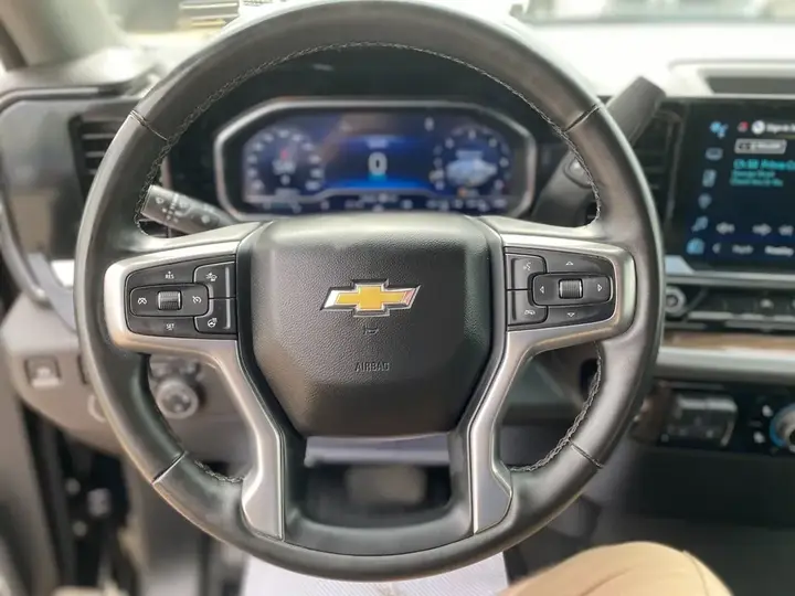 Chevrolet Silverado 1500 2025 photo 4