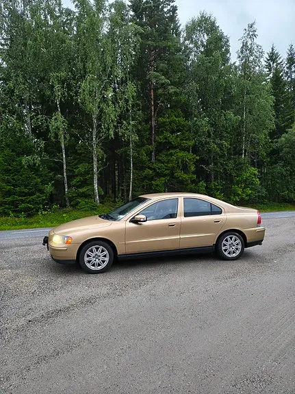 Volvo S60 2008 photo 2