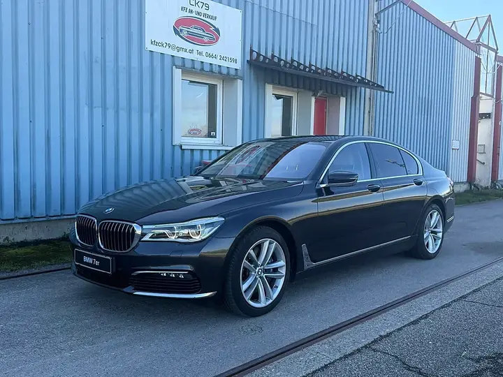 BMW 7 Series 2017 photo 3