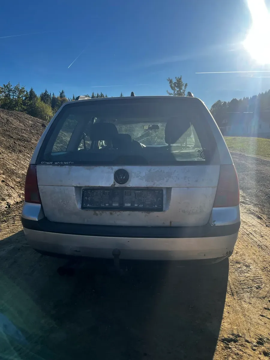 Volkswagen Golf 2003 photo 3